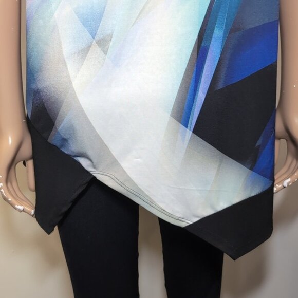 3/$20 B.L.E.U. Abstract Tunic Top Short Sleeve Asymmetric Hem Water Colours - Picture 9 of 16